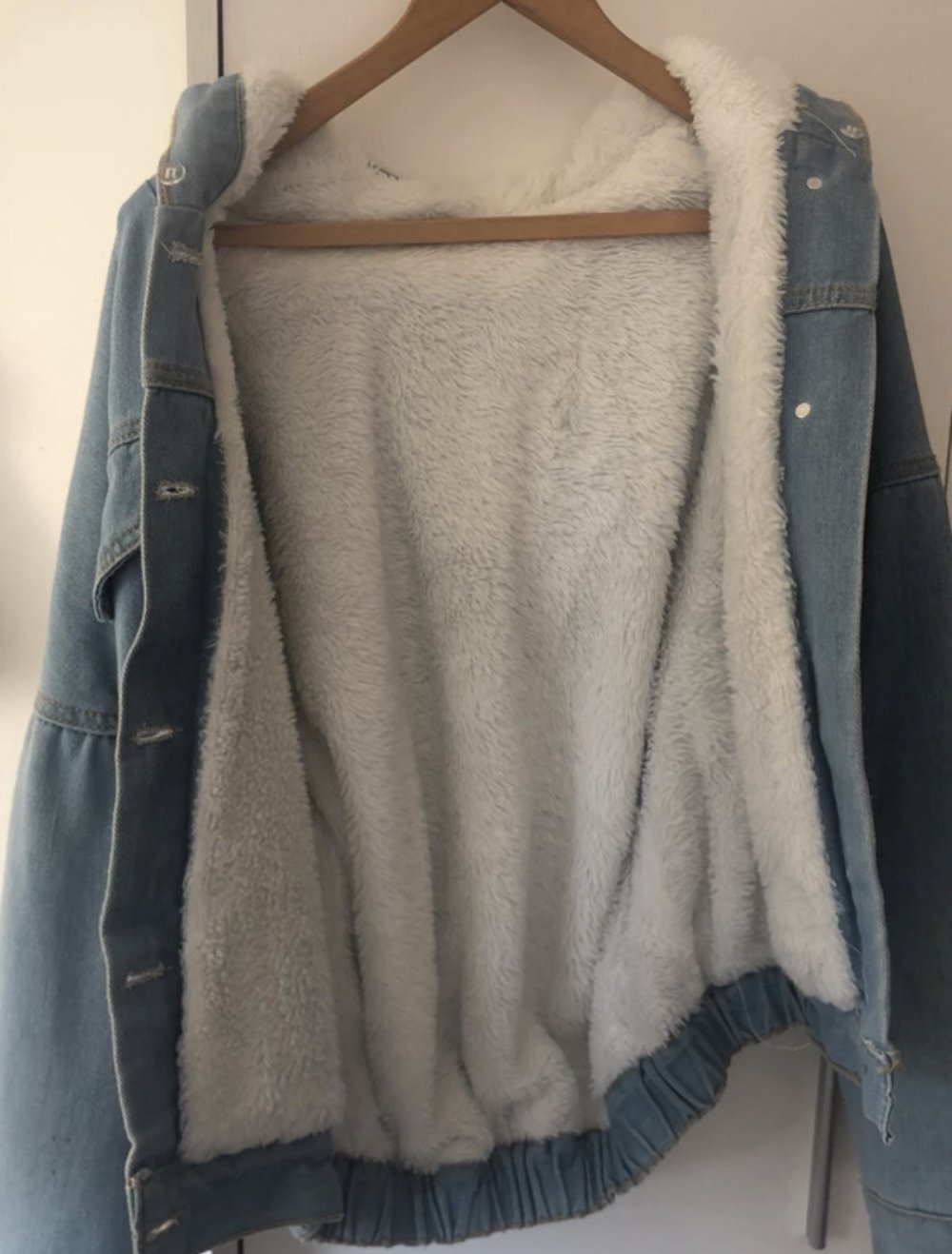 Jeans Jacke mit Fell