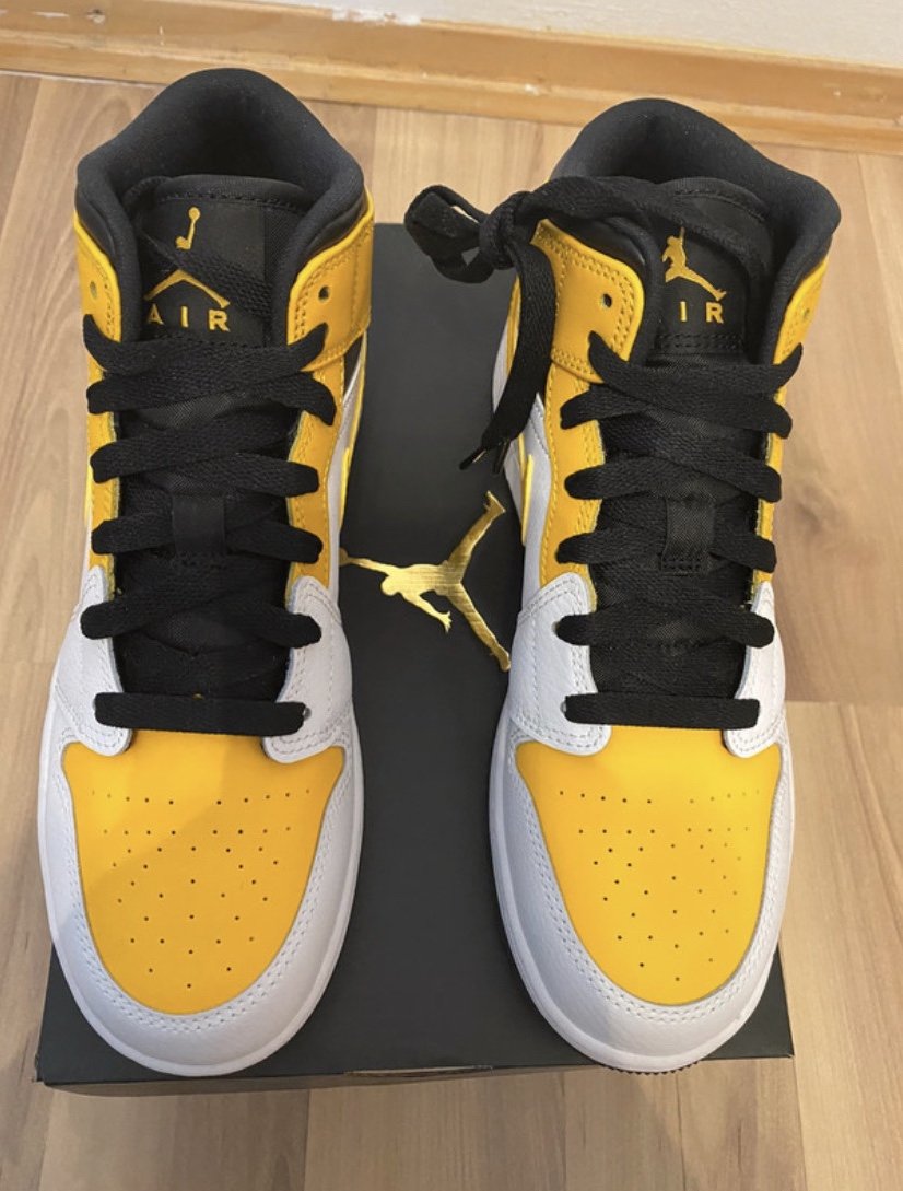 Air Jordan 1 Mid