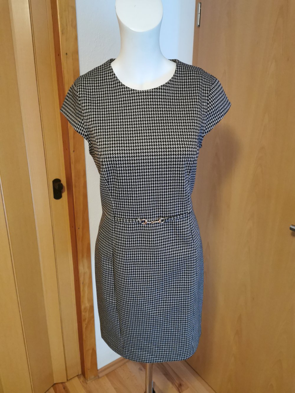 grau- schwarz kariertes Damen- Business- Kleid, Gr. 40