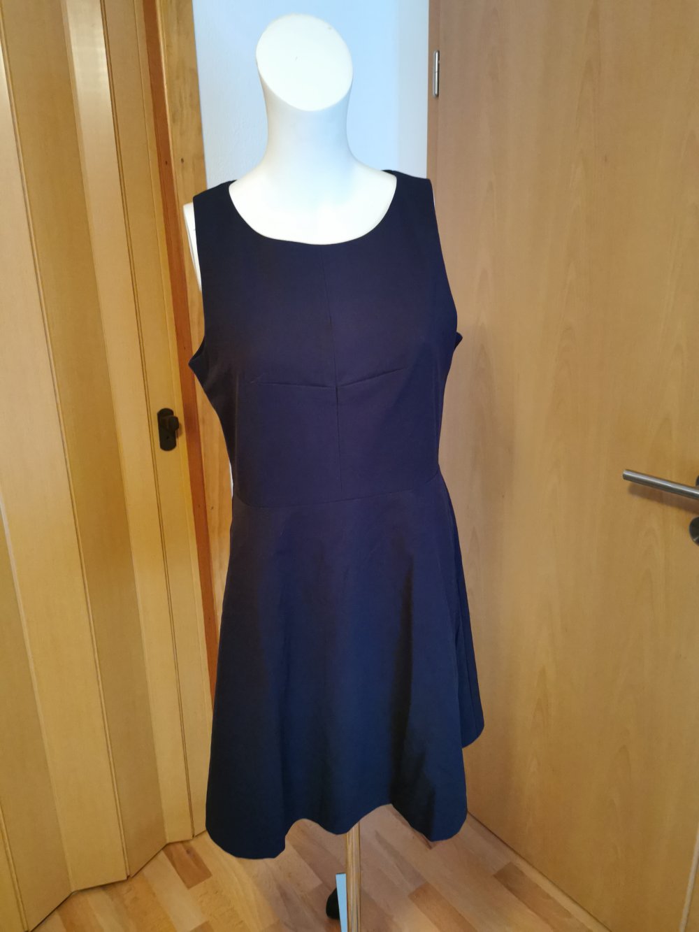 Schickes dunkelblaues Damen- Business- Kleid, Gr. 40