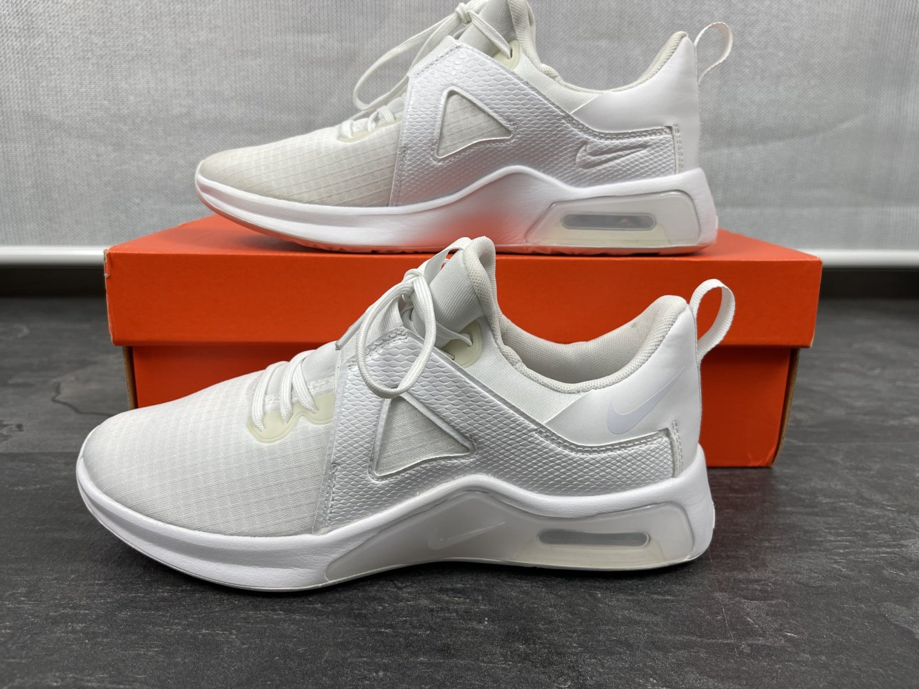Weiße Nike Air Max Sneaker - Größe 38.5