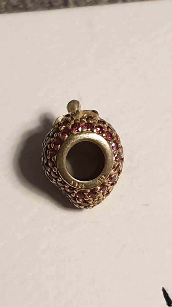 Pandora Charm: pavé Erdbeere, retired, original, rot, Obst, süß, Zustand SEHR GUT