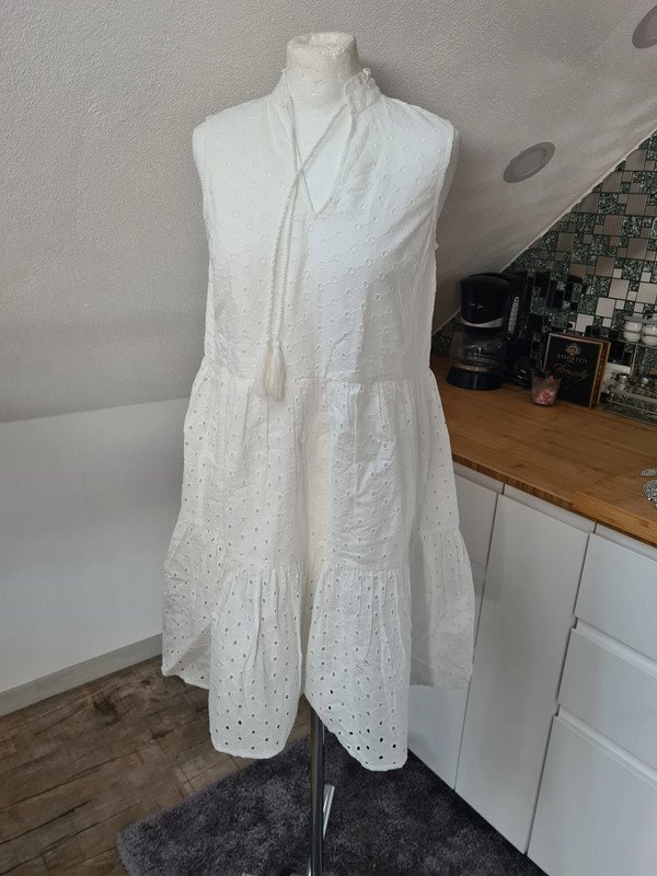 Pieces Kleid Baumwolle mit Lochstickereien Gr. XS - S weiß Neu €50