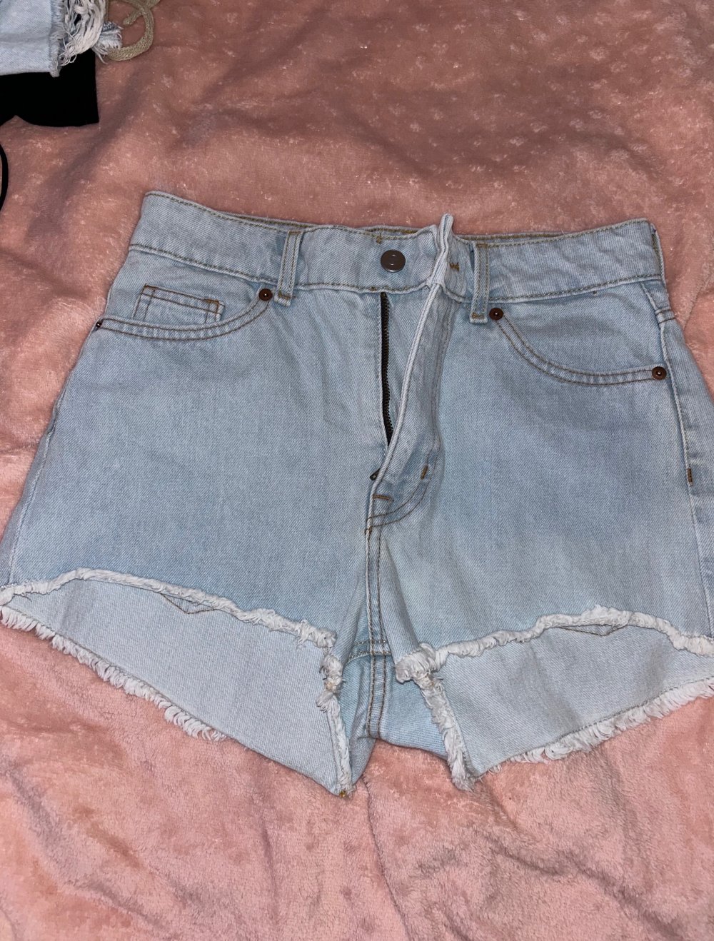 kurze Jeans Hose