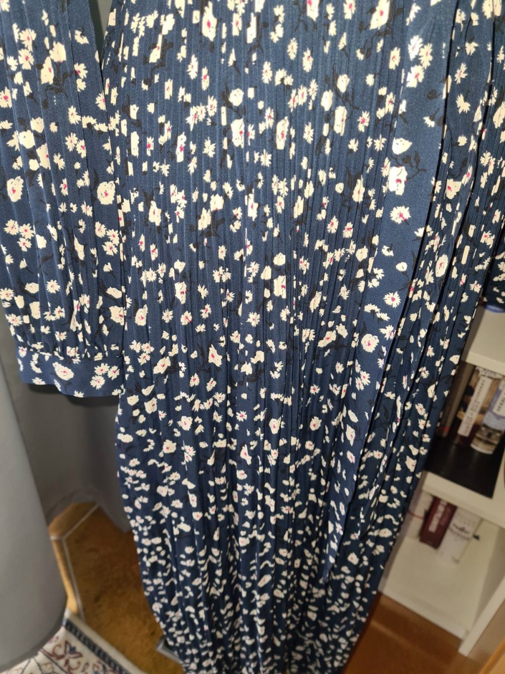 Midikleid Selected Femme Gr. 38 Langarm Plissee NEU
