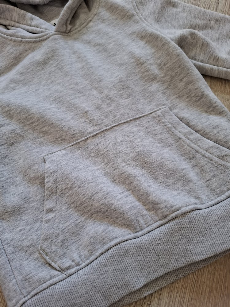 Sweatpulli / Hoodie / Kapuzenpullover