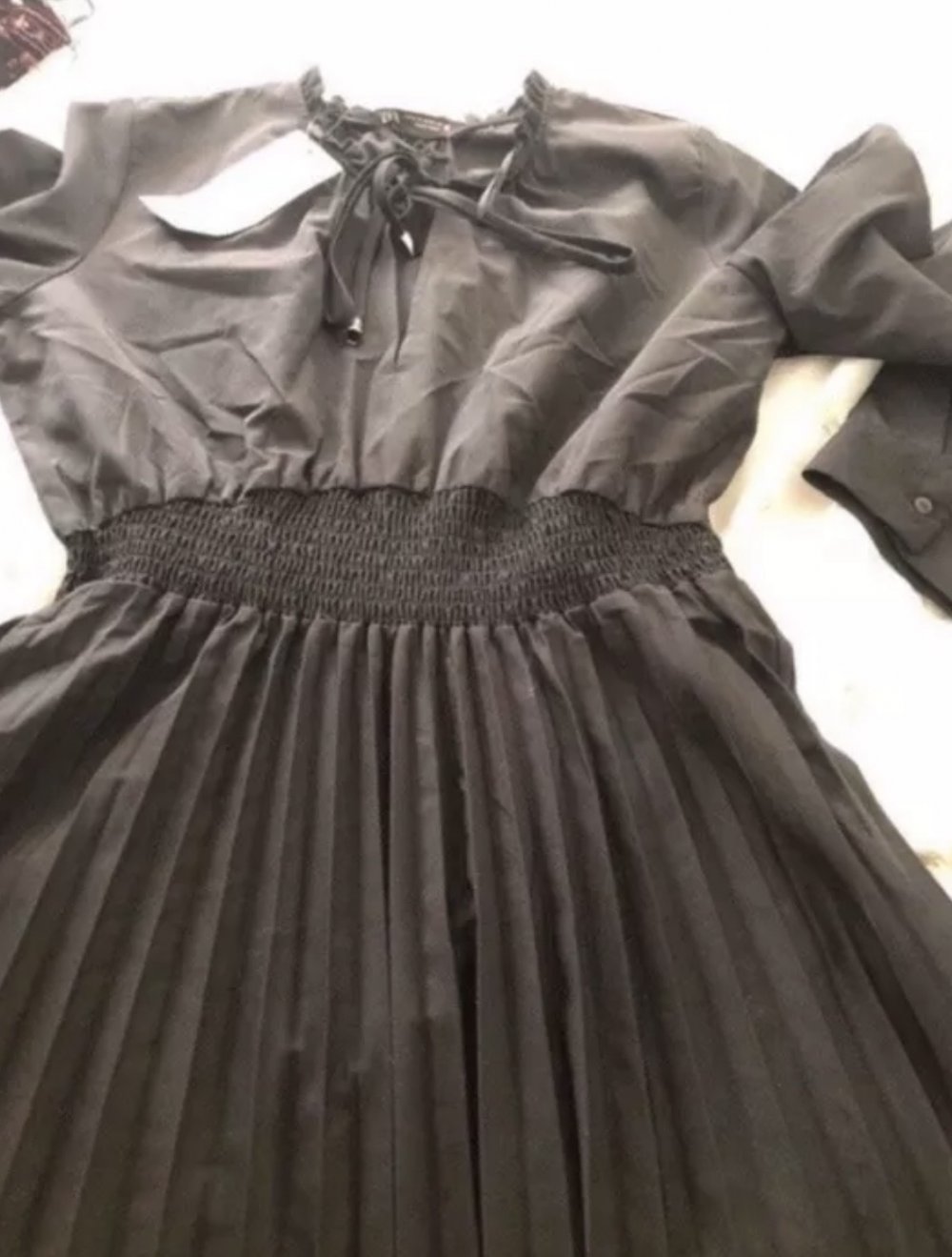 Pliessierteskleid gr.M neu Zara