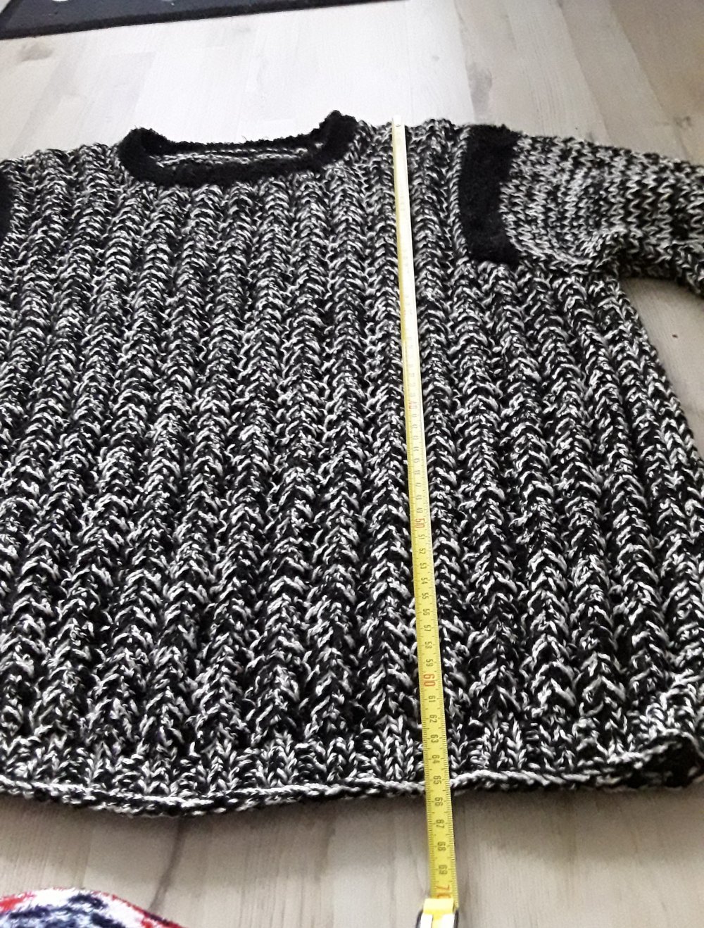 selbstgestrickter Pullover