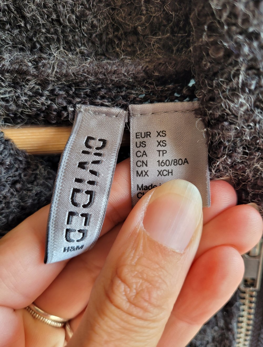 H&M Strickcardigan Strickmantel Cardigan Strickjacke Strick Divided Grey Boucle grau unisex Basic asymmetrisch