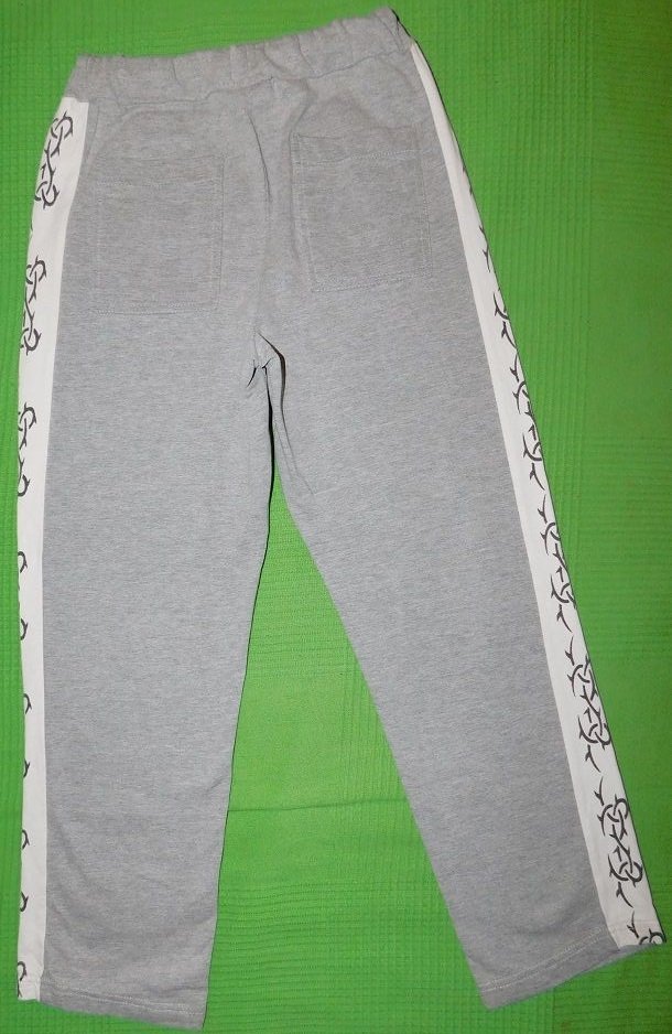 Gr.140 Sweathose / Jogginghose hellgrau