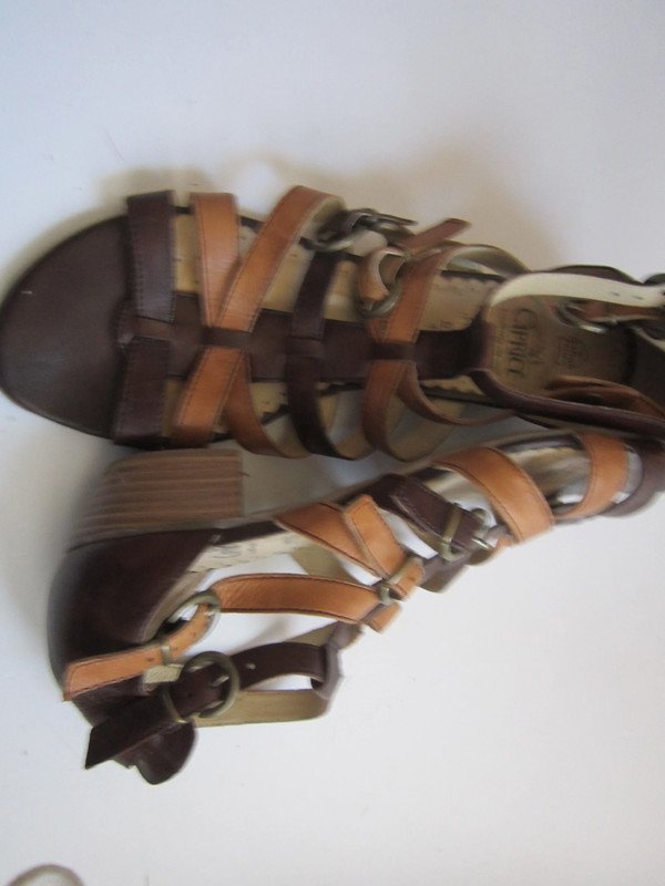 Caprice Sandalen Sandaletten Riemchen braun beige 40 kaum getragen Leder