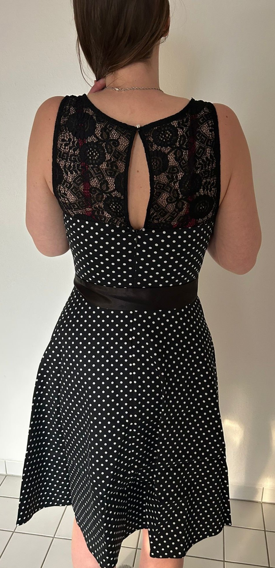 Bbonlinedress 1950er Spitzenkleid Ärmellos Vintage Retro