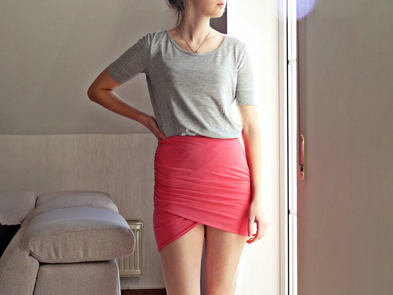 Pinker geraffter Minirock Blogger | H&M Divided