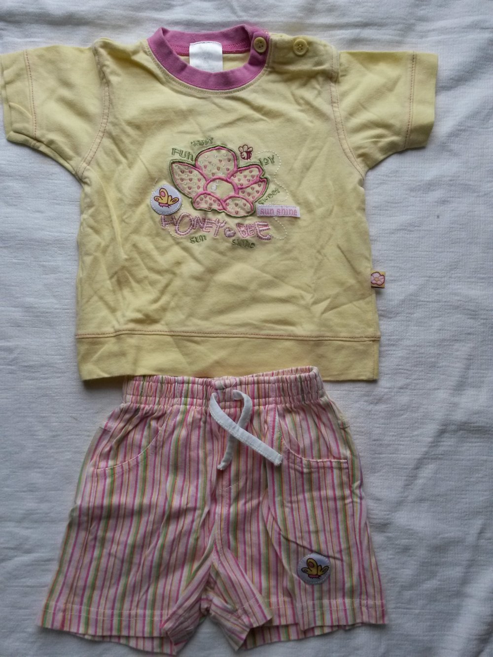 Set T-Shirt und Shorts in Gr. 68