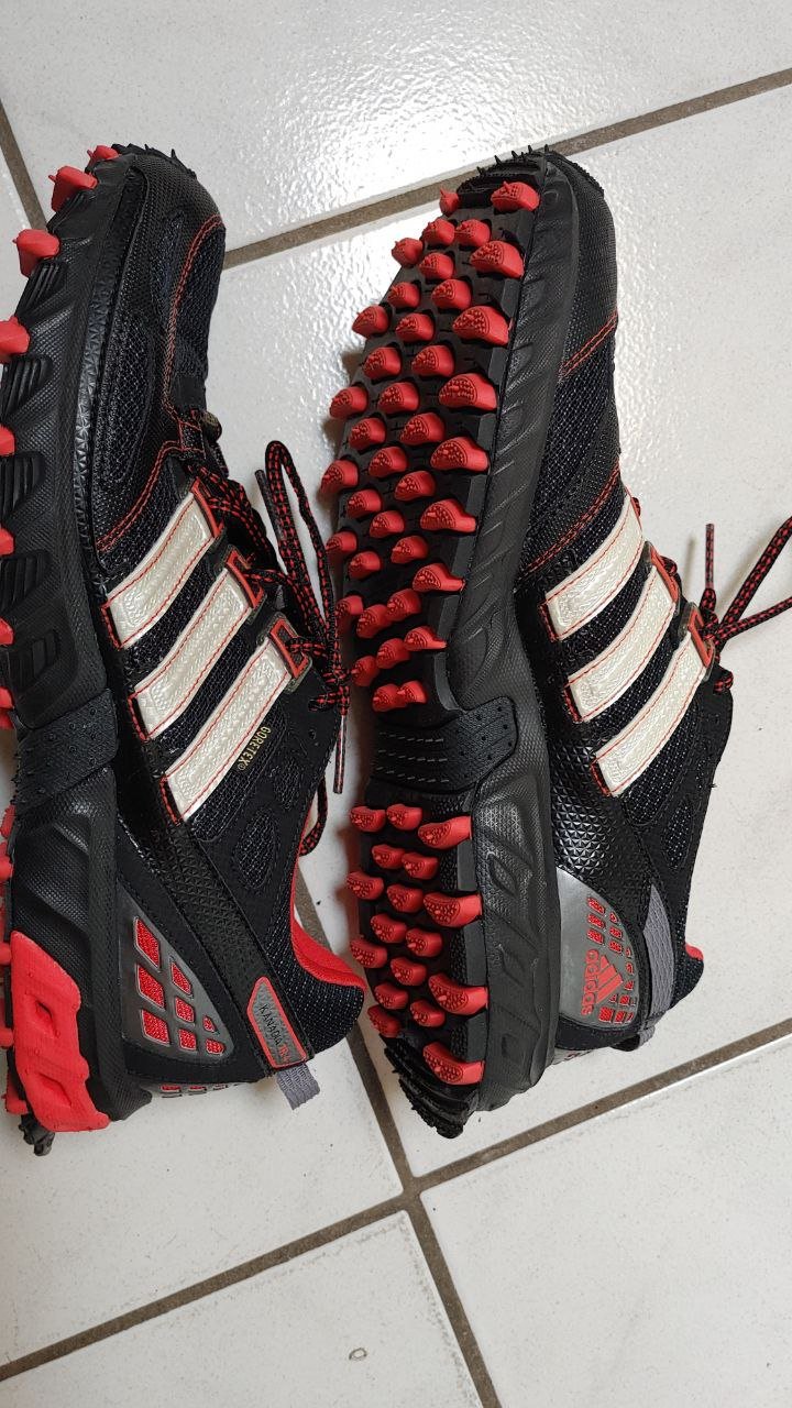 Adidas Kanadia NEU