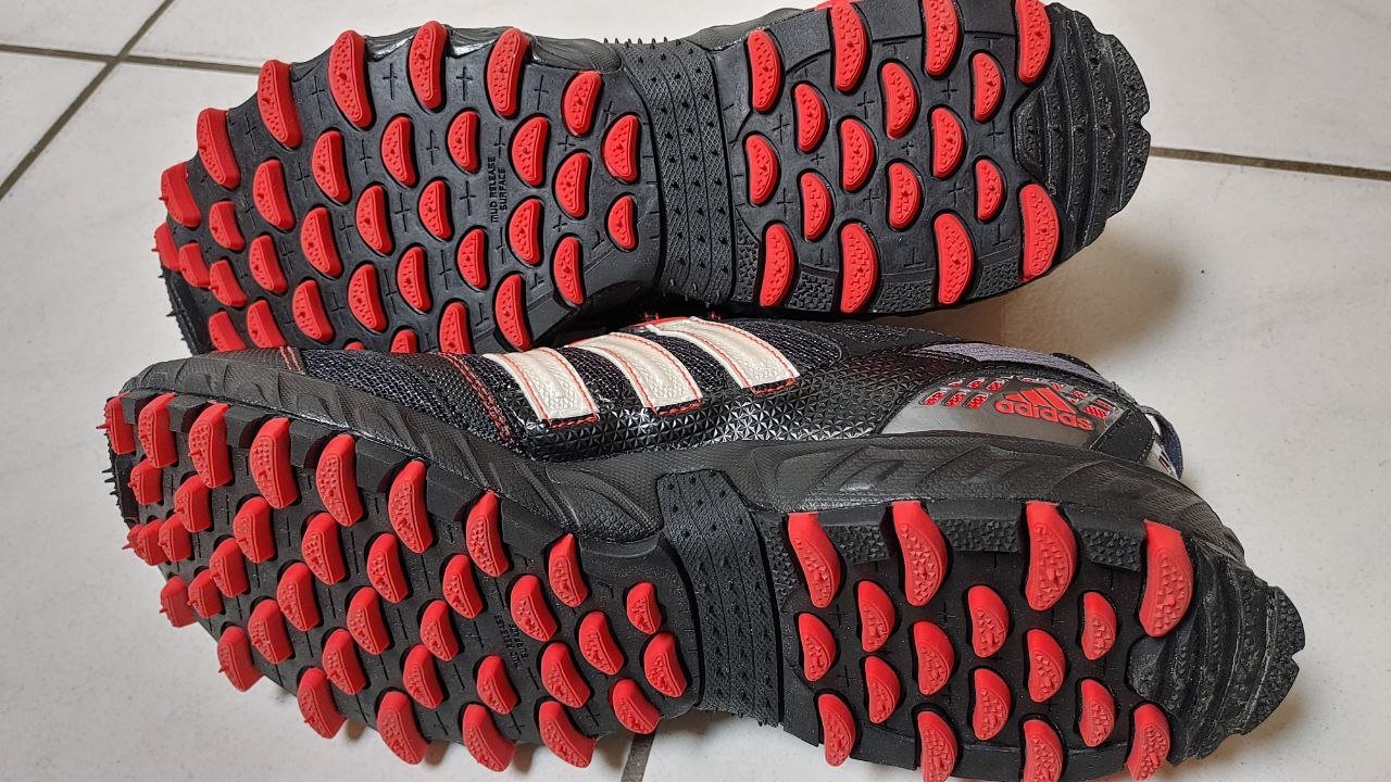 Adidas Kanadia NEU