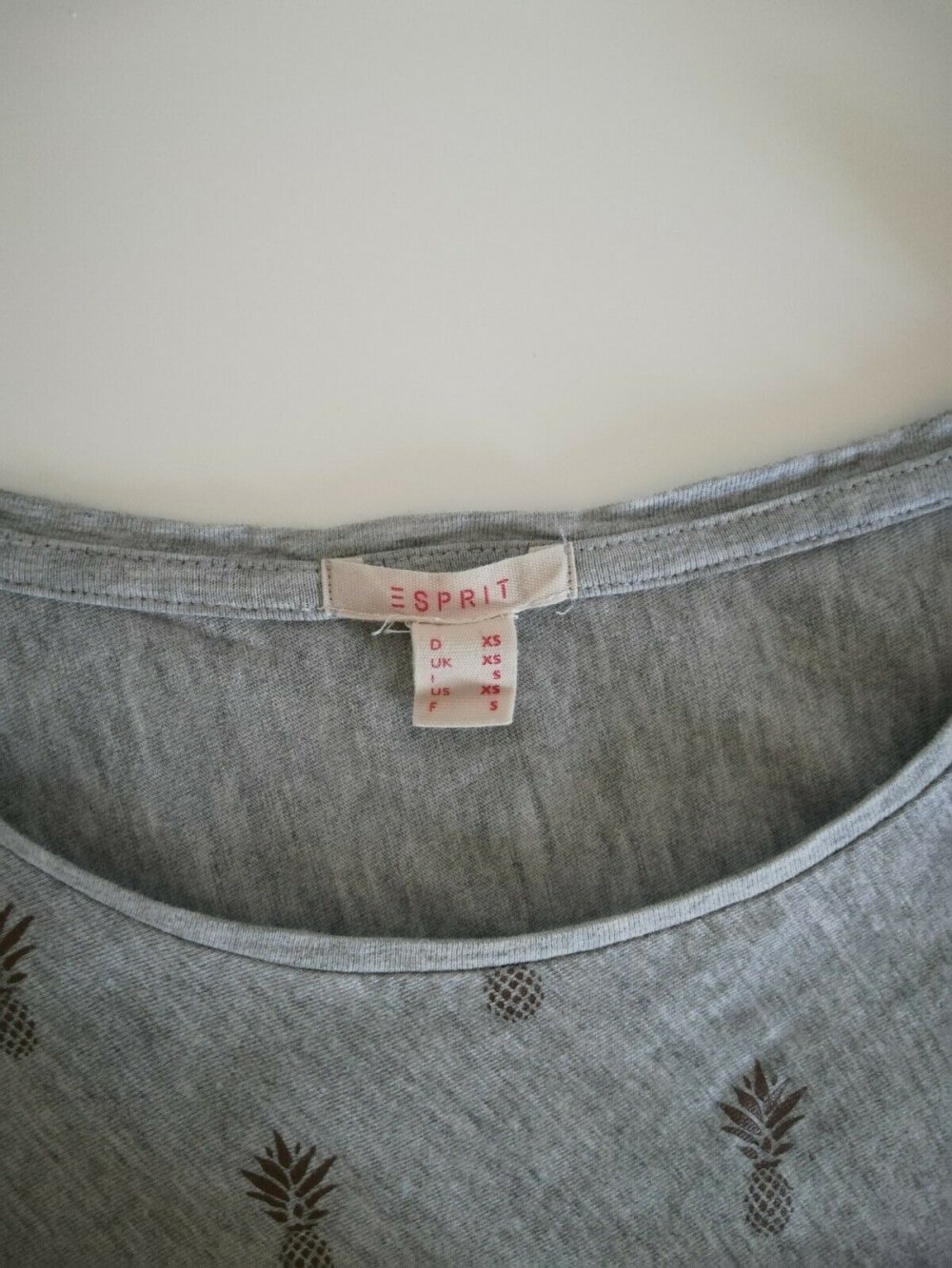 Esprit Print T-Shirt grau Ananas Gr. 34 XS oder 36 S