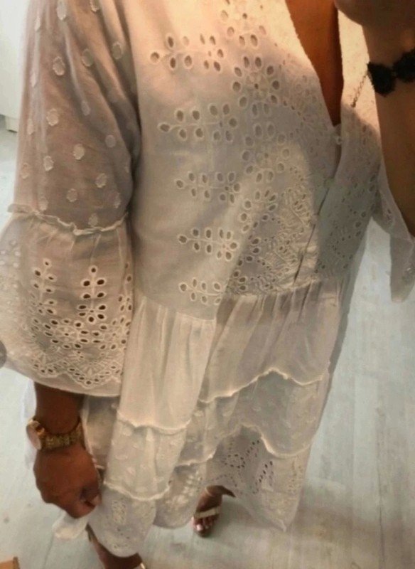 Neues Sommerkleid in weiß mit Strickerei S M