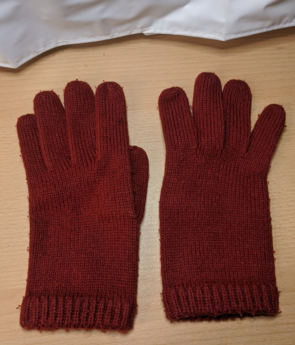 rote Wollhandschuhe Gr. S 