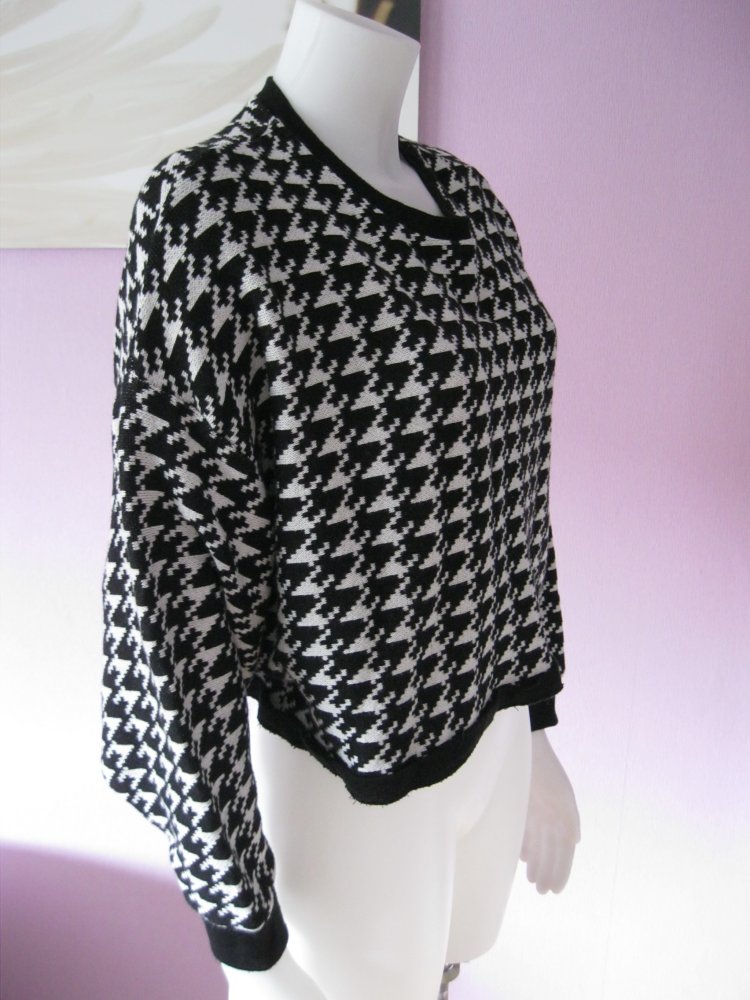 Bershka Strickpulli Hahnentrittmuster Schwarz/Weiß S / Oversize