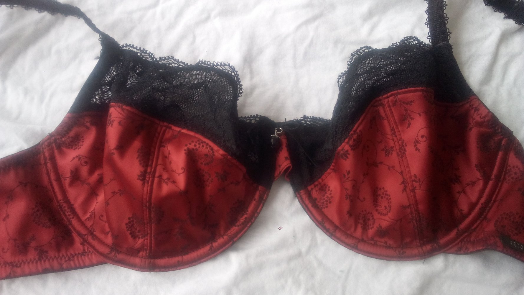 BH Esprit Blumenmuster 75B