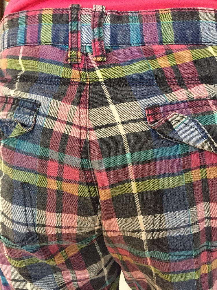 Soho Cargo Golfer Shorts Gr.M bunt kariert mit vielen Taschen