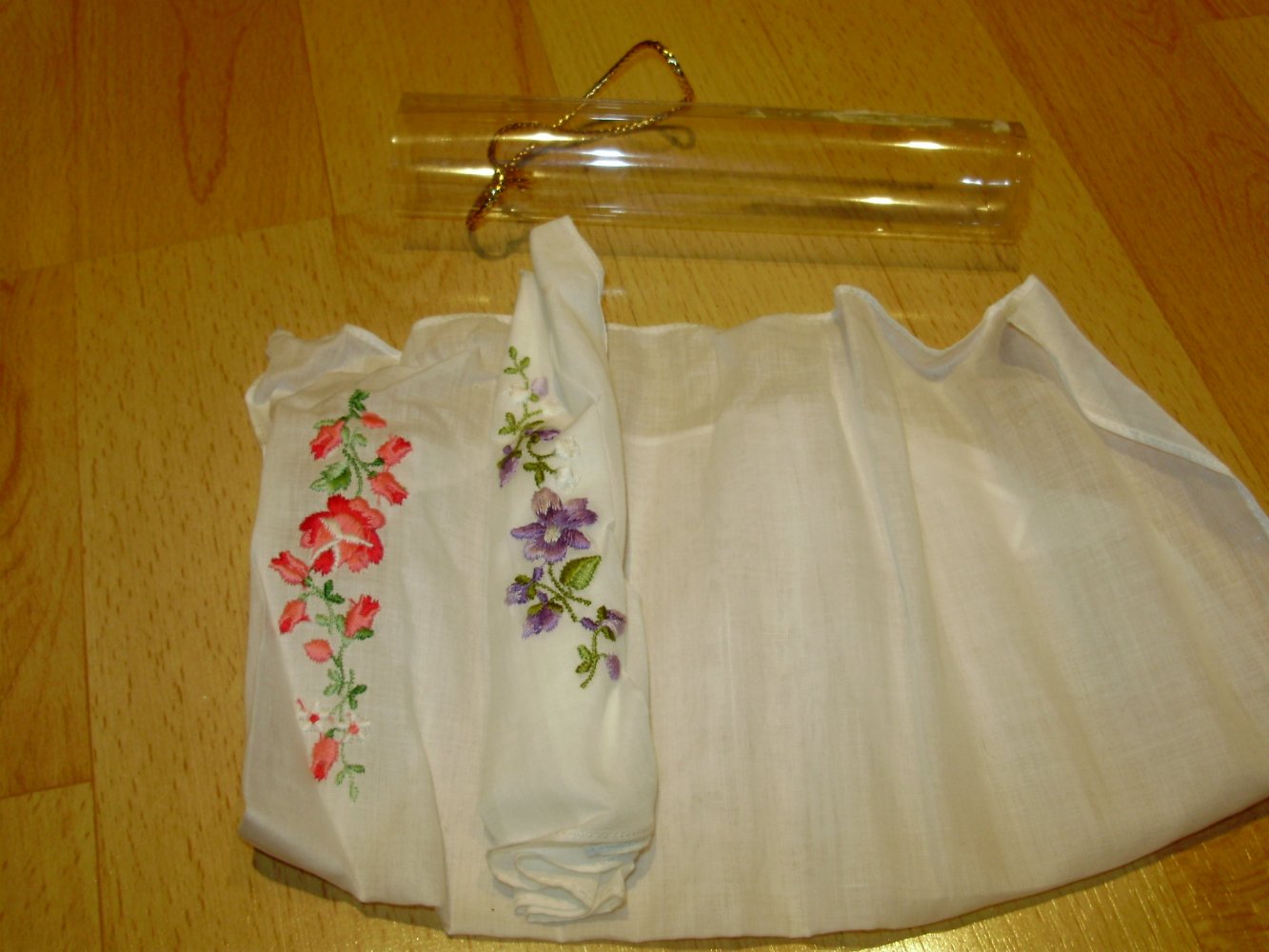 Taschentuch Set 2 x Vintage Blumen bestickt NEU