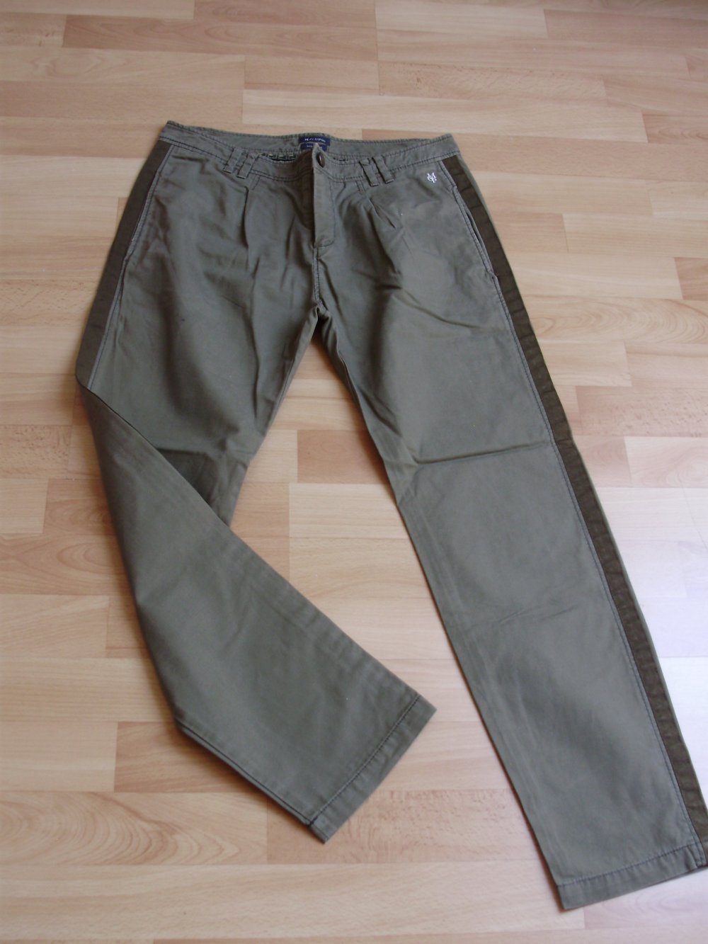 Marc O´Polo Hose khaki Seitenstreifen Mod Järva Gr S passend