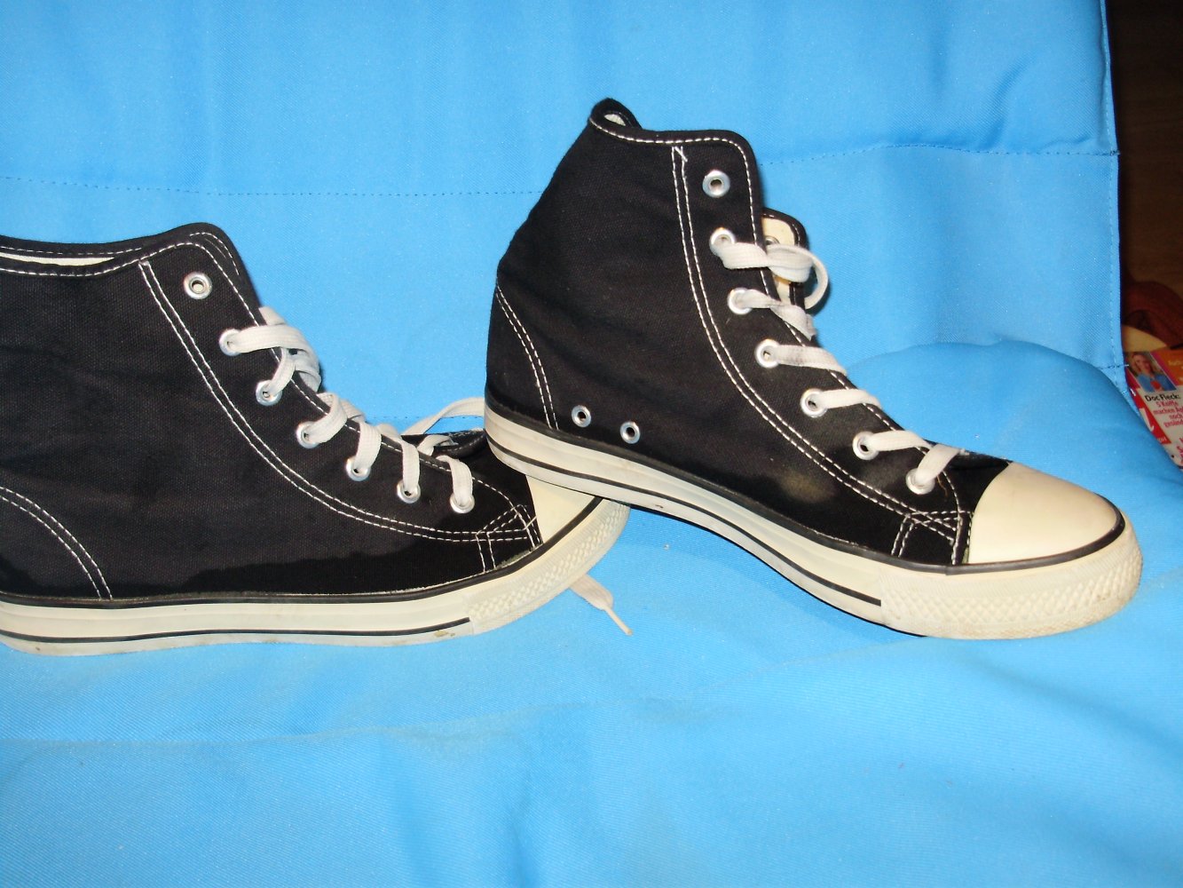 Turnschuhe schwarz weiß Gr 40