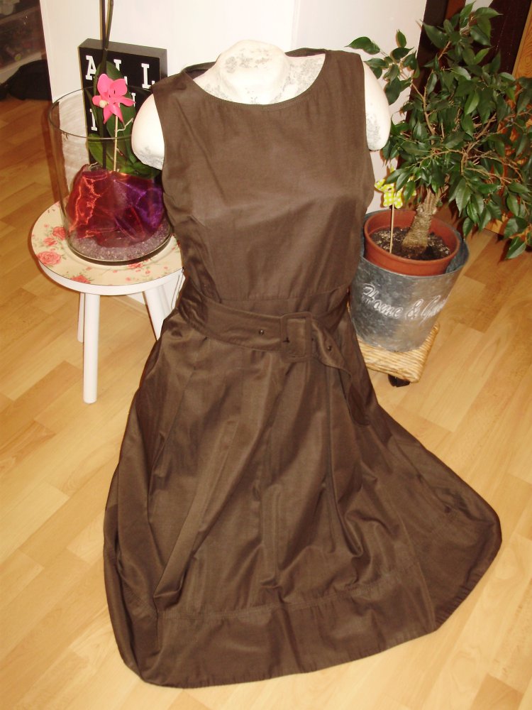 Camaieu Kleid braun Petticoat- Stil weiter Rock Midi Gürtel S passend