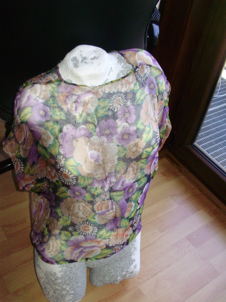 Bluse Oberteil bunt ganz zart M