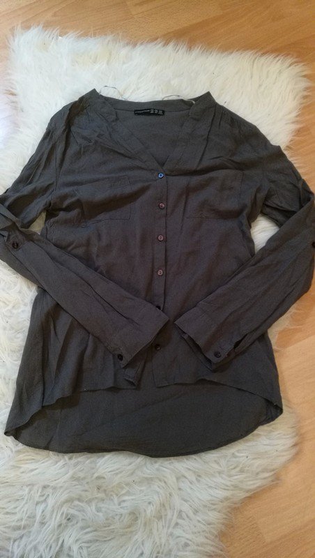 Dunkle Graue Basic Bluse