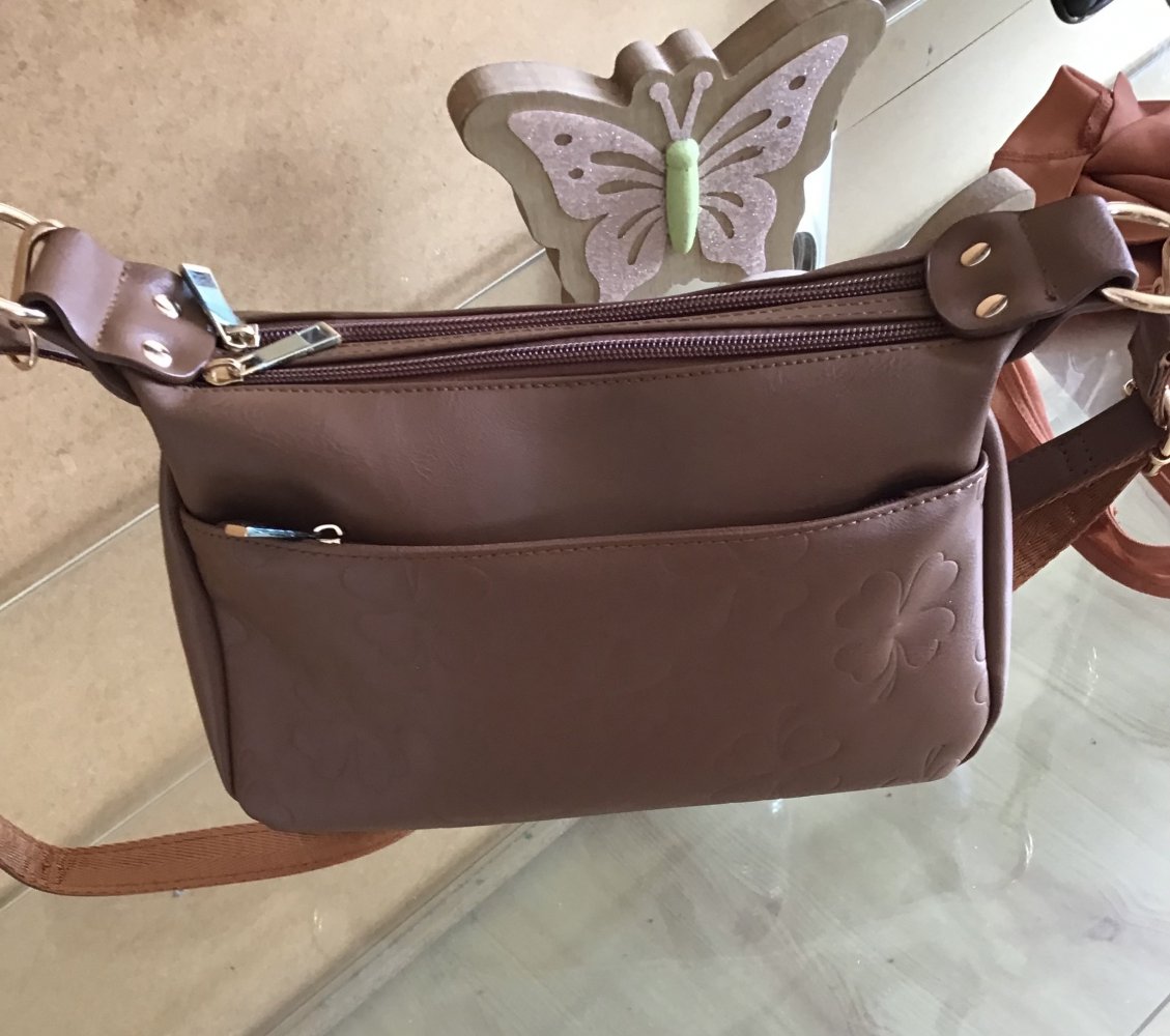 Tasche Neu